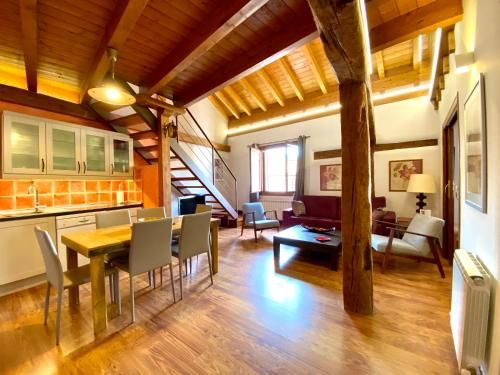 Apartamentos Turísticos Ezcaray 2