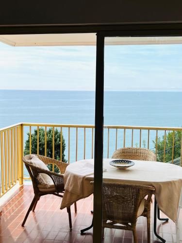 Apartamentos Deluxe Vista Mar 3