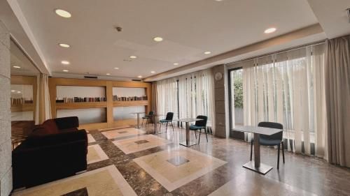 Hotel-Apartamentos Tartesos 3