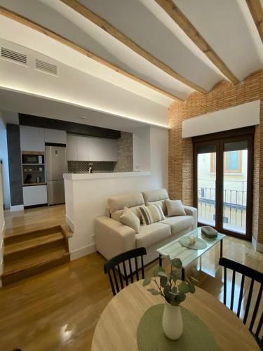 VELALMA-CERON Edificio exclusivo de apartamentos turisticos en Centro histórico-JAEN 2