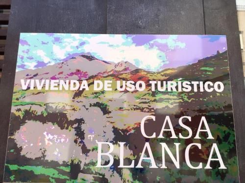CasaBlanca by Apartamentos Arnedillo 1