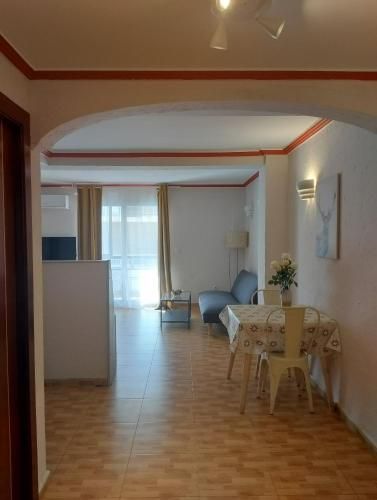 Unique Apartahotel 4-3 3