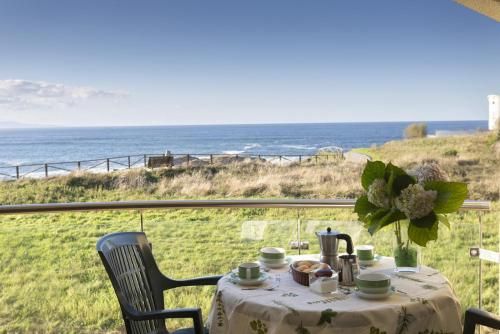 Apartamentos Turísticos Playa de Tapia 3