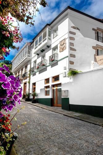 SNÖ HOTEL CAMINO do EUME APARTAMENTOS 3 estrellas en Puentedeume