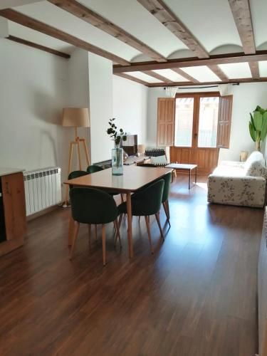 Apartamentos casa memé 3 estrelas em Mora de Rubielos