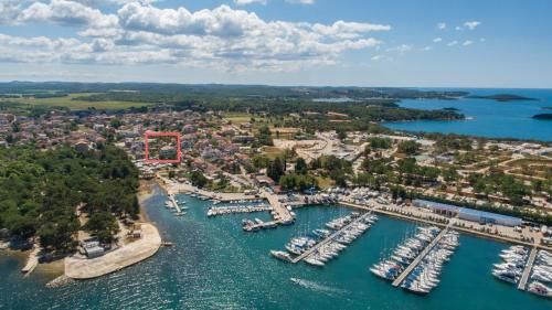 HOUSE ULI NEAR THE FUNTANA BEACH 3 estrelas em Funtana