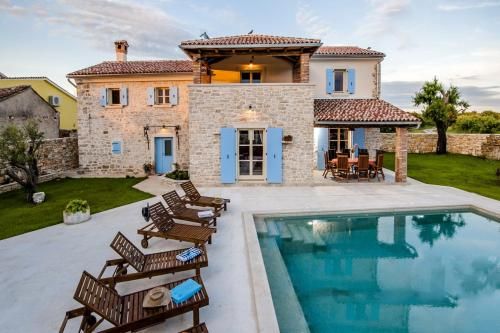 Exclusive Villa Tomani with Private Pool 2