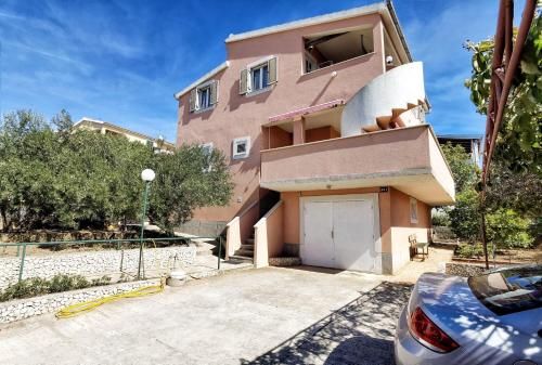 Apartments Jera 3 estrelas em Rogoznica