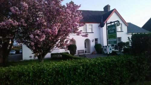 The Old Cable Historic House & Seafood Restaurant 3