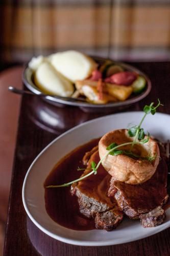 The Horse and Hound Hotel 3