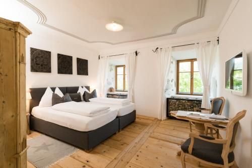 Hotel & Gourmetwirtshaus Kirchenwirt seit 1326 2