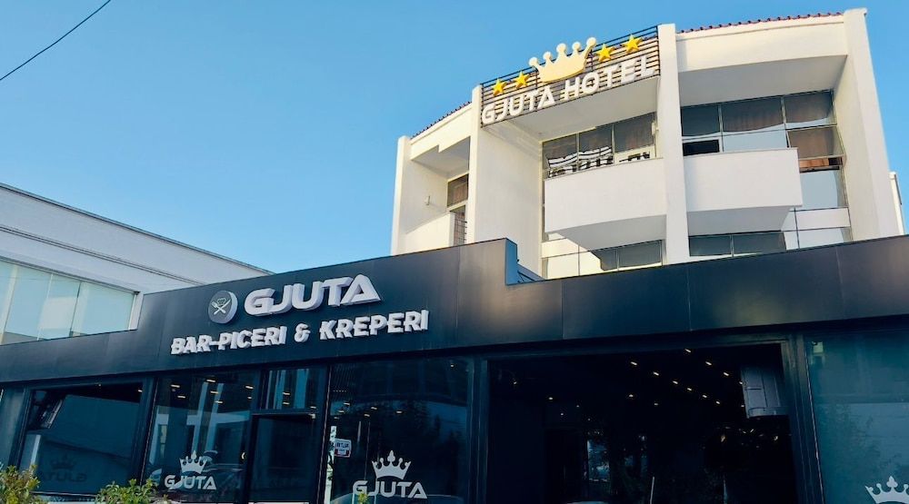 Hotel Gjuta 4 estrellas en Tirana