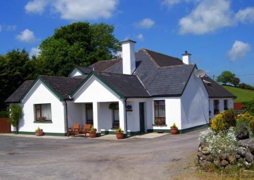 Valley Lodge Room Only Guest House 3 estrelas em Claremorris