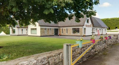 Lakeland House 2 estrellas en Cong