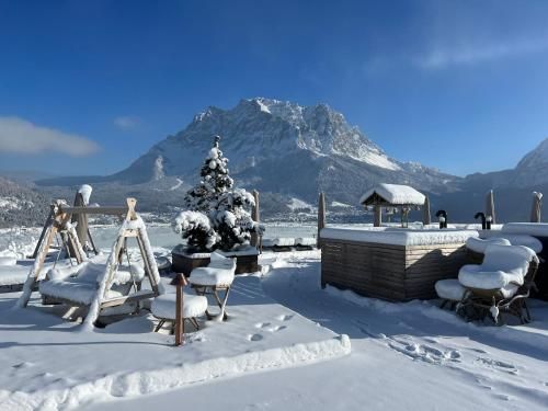 Boutique Hotel Bellevue Lermoos 2