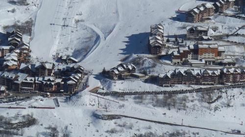 Hôtel Club "Les Carrettes" 2