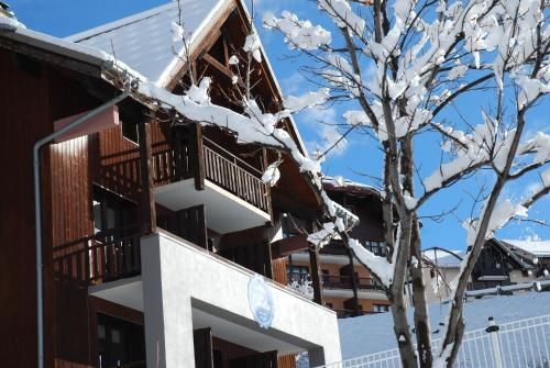 Hôtel Club "Les Carrettes" 3