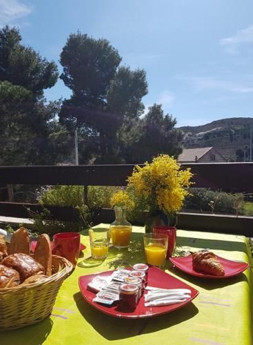 Hôtel**résidence BEAR 2 estrelas em Port-Vendres