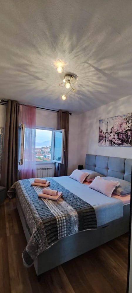 Apartments Ita 1 2