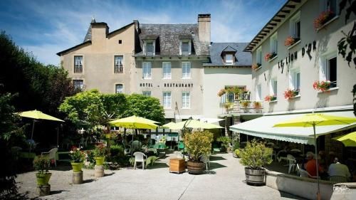 Hotel Le Lion d'Or 3 estrelas em Saint-Geniez-dʼOlt