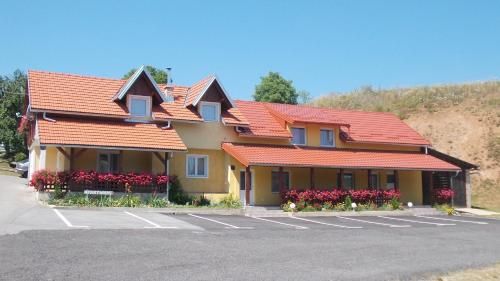 Apartments Pavlić 4 estrellas en Rakovica