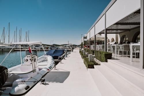 Hotel Stomorin-Marina Hramina 3