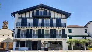 Hotel Trinquet