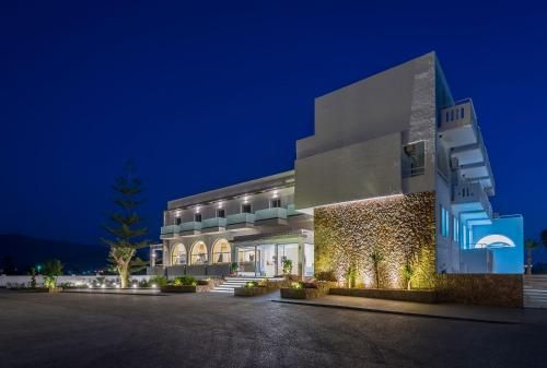 Gaia in Style - Adults Only 3