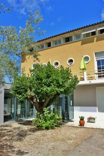 Hôtel La Caravelle 3 estrelas em Nyons