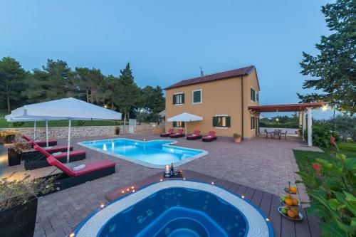 Villa Primorje 5 estrelas em Biograd na Moru