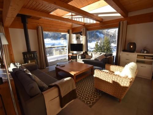 Chalet spacieux, skis aux pieds avec sauna, jacuzzi et salle de sport, proche centre et pistes - FR-1-467-68 2
