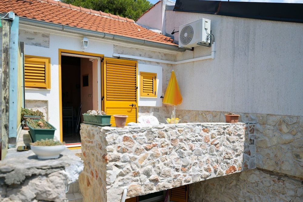 Apartments Sunce 3 estrellas en Murter