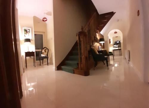 Woodhaven Manor h91rc9d 3