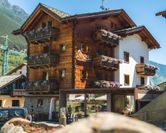 Alpen Hotel Chalet