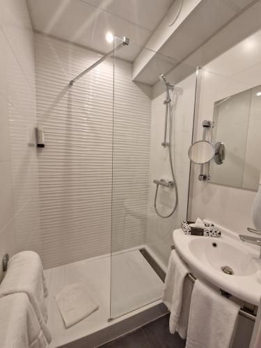 Logis VIGNES BLANCHES*** Hôtel Cosy et restaurant de terroir 3