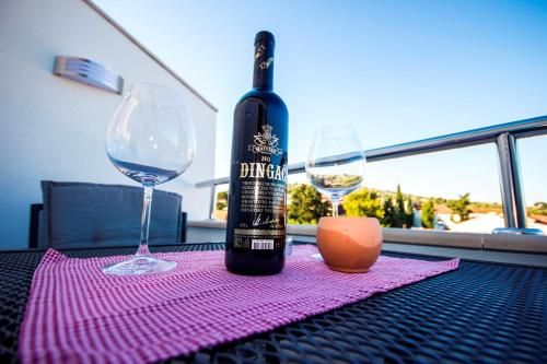 Apartments and Rooms Skalinada 3