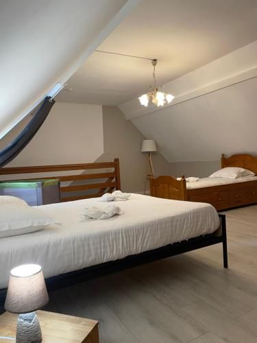 Logis Hôtel- Restaurant Le Relais Guillaume de Normandy 3