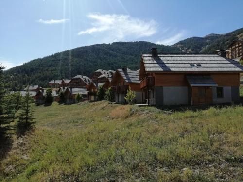 Hameau Pra Roustan by Godille 3