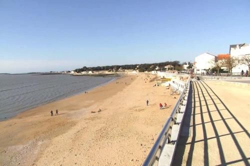 Hôtel 2 étoiles et Restaurant Le Galet Bleu 2