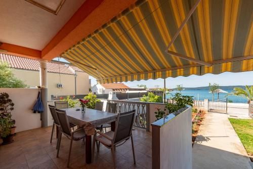 Holiday House Anica 3