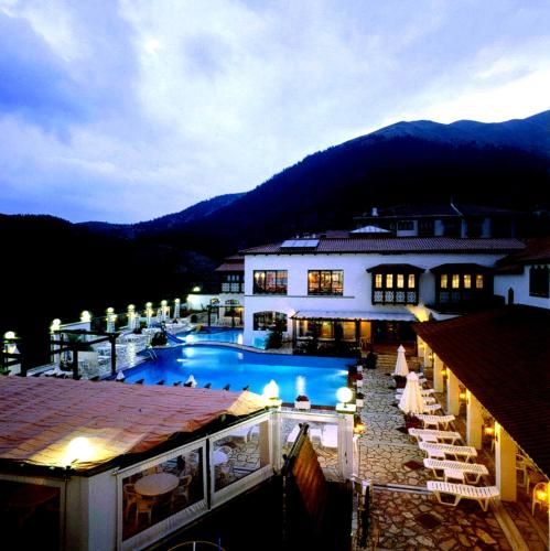 HOTEL SPA MONTANA 5 estrelas em Karpenision