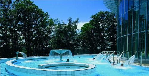 Boutique Hôtel, La Cour de la Reine, Rooftop & Bistronomique Restaurant 2