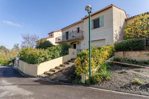 La petite colline à Céret 3 stelle a Céret