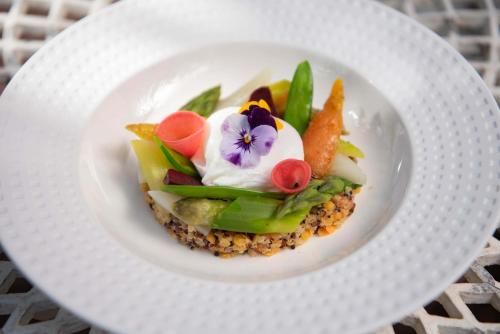 Logis Hotel Restaurant Auberge De La Sélune 3