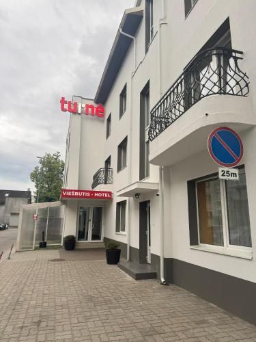 Turnė 3 estrellas en Šiauliai