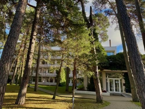 Palangos Dailė 2 estrelas em Palanga