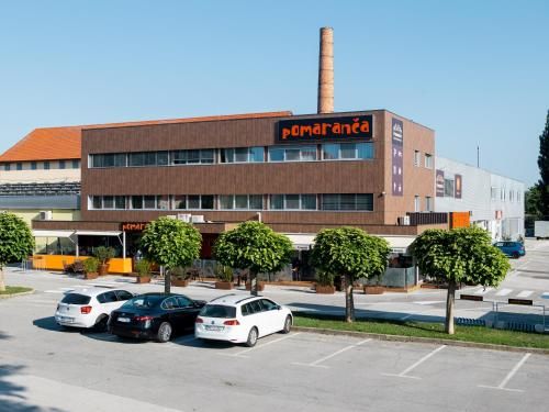 Hotel Pomaranča 3