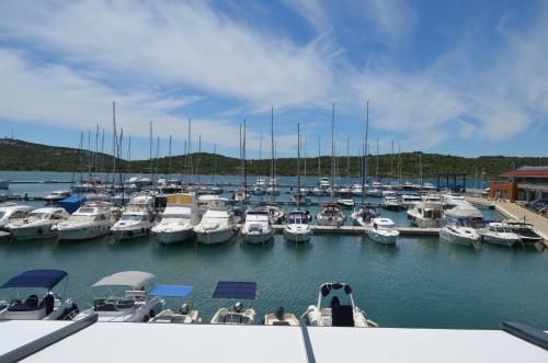 Apartments Pirovcanka 3 étoiles à Pirovac