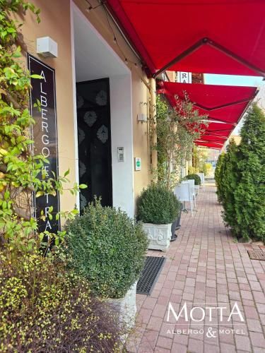 Albergo Mhotel Motta 2