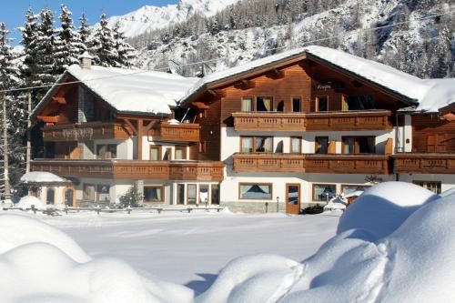 Hotel Bouton D'Or - Cogne 1